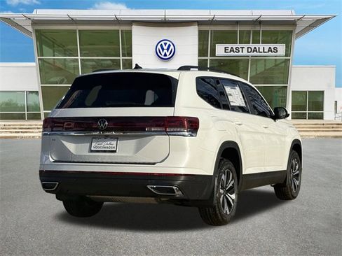 New 2026 Volkswagen Atlas SE image 4