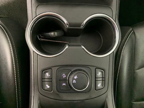 Used 2024 GMC Terrain SLT FWD image 27
