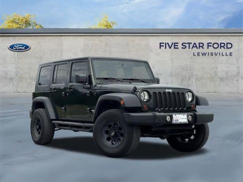 Used 2010 Jeep Wrangler Unlimited Rubicon w/ Trailer Tow Group AWD/4WD image 2