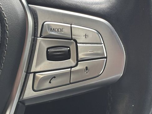 Used 2018 BMW 750i image 13