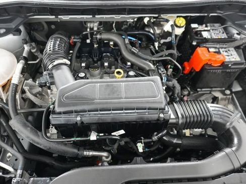 Used 2025 Ford Escape Active AWD/4WD image 29