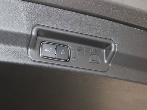 New 2026 Ford Explorer ST-Line w/ ST-Line Street Pack image 17