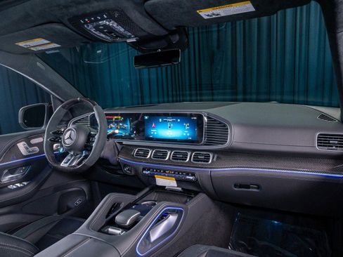 New 2026 Mercedes-Benz GLS 63 AMG 4MATIC image 4