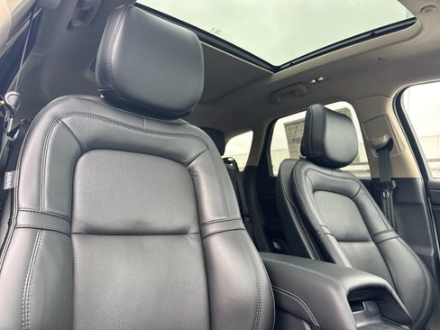 New 2025 Lincoln Corsair Grand Touring w/ Equipment Group 302A AWD/4WD image 16