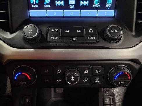 Used 2019 GMC Acadia SLT FWD image 21