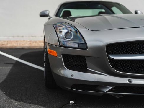 Used 2011 Mercedes-Benz SLS AMG Coupe image 24