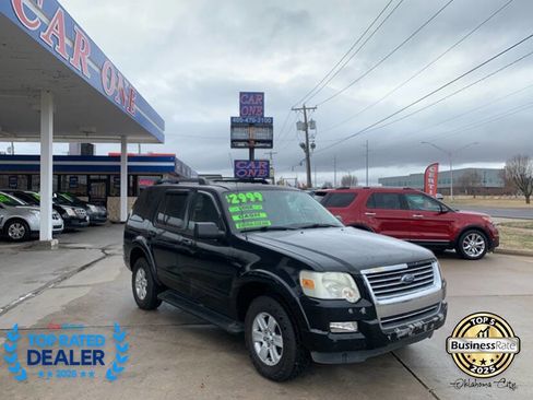 Used 2010 Ford Explorer XLT image 2