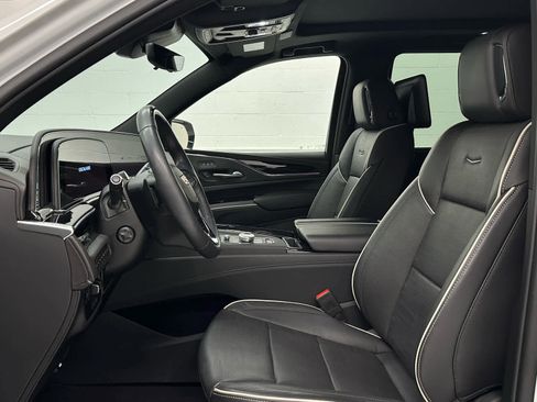 Used 2024 Cadillac Escalade Sport w/ LPO, ONYX Package image 11