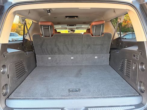 Used 2015 Cadillac Escalade ESV Luxury image 23