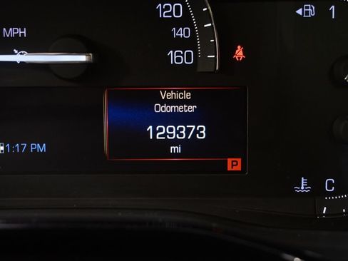 Used 2018 Cadillac XT5 Luxury w/ Driver Awareness Package AWD/4WD image 26