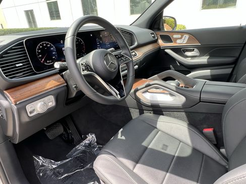 Certified 2025 Mercedes-Benz GLE 350 4MATIC image 17