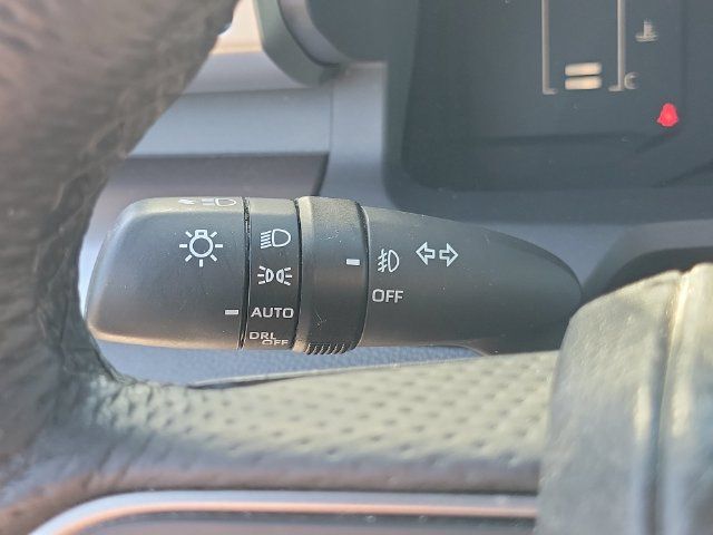 Used 2024 Toyota Tacoma SR5 AWD/4WD image 31