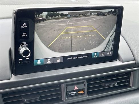 New 2025 Honda Pilot Touring image 18