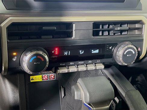 Certified 2025 Toyota Tacoma SR5 image 15