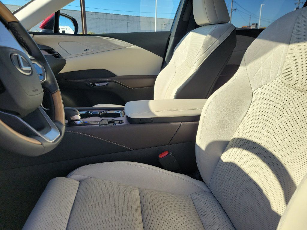 Used 2025 Lexus RX 350 AWD w/ Convenience Package image 20