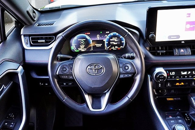 Used 2024 Toyota RAV4 XSE AWD/4WD image 35