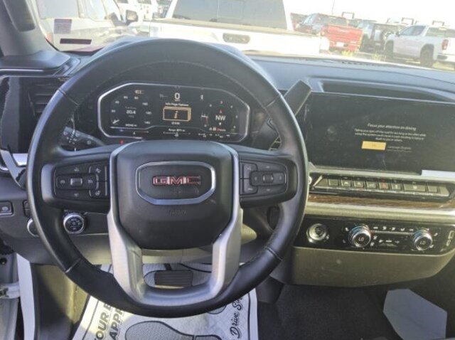 Used 2024 GMC Sierra 1500 Elevation AWD/4WD image 8