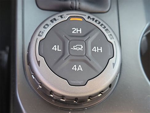 New 2025 Ford Bronco Badlands image 24