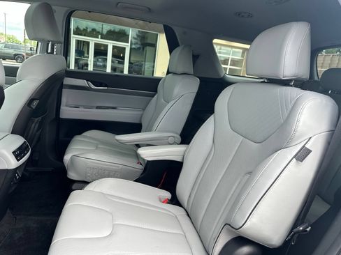 Used 2025 Hyundai Palisade SEL AWD/4WD image 24
