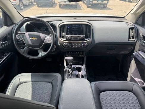 Used 2021 Chevrolet Colorado Z71 AWD/4WD image 8