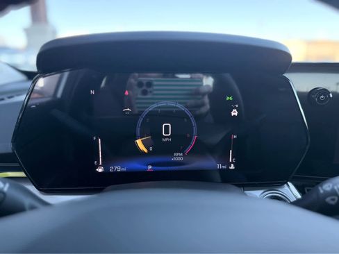 New 2026 Chevrolet Trax LT w/ Driver Confidence Package image 7