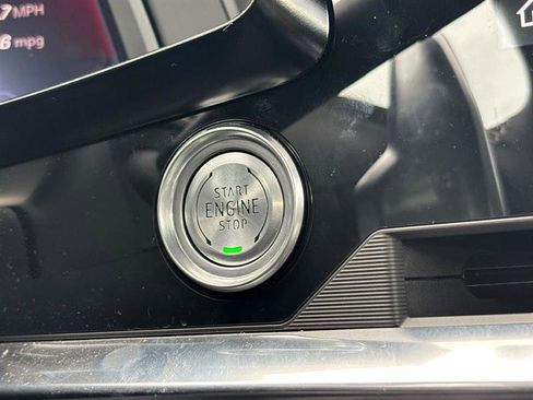 Used 2022 Chevrolet Corvette Stingray Coupe w/ 1LT image 20