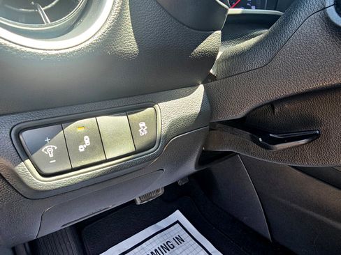 Used 2024 Kia Forte LXS w/ LXS Technology Package image 30