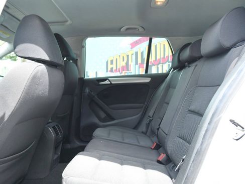 Used 2011 Volkswagen Golf TDI FWD image 18