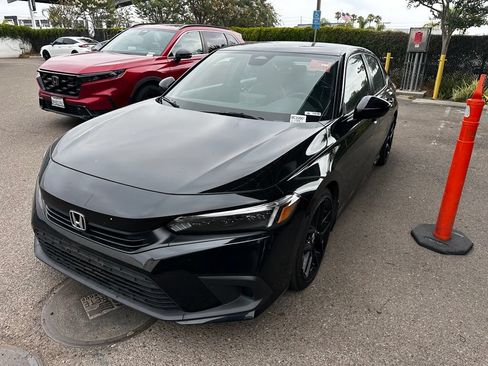 Used 2023 Honda Civic Sport image 11