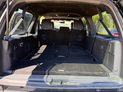 Used 2017 Ford Expedition EL Limited w/ Equipment Group 301A AWD/4WD image 19