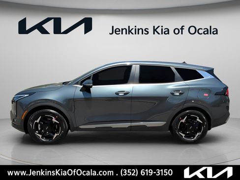 New 2026 Kia Sportage EX FWD image 9