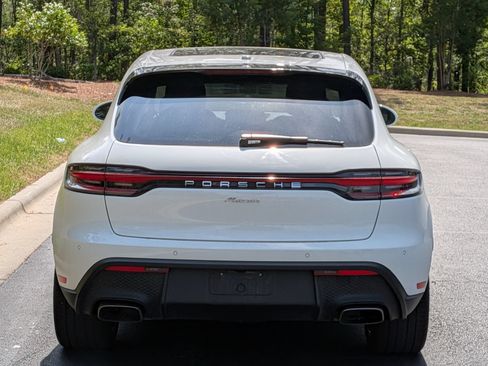 Certified 2024 Porsche Macan AWD/4WD image 22
