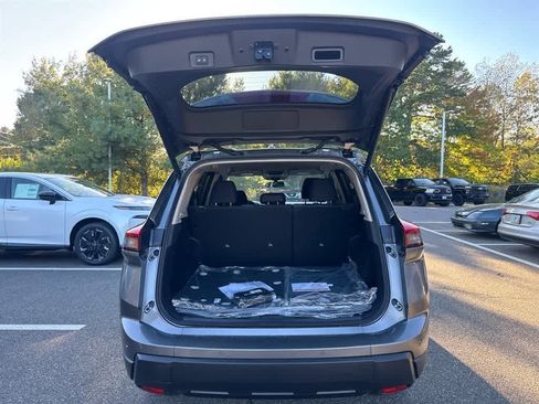 New 2026 Nissan Rogue SV image 6