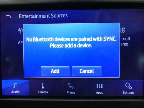 Used 2020 Ford Fusion SE FWD image 11