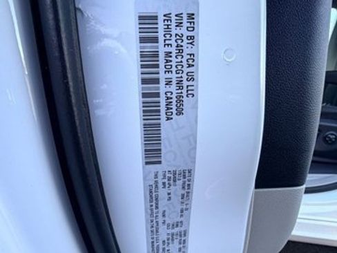 Certified 2022 Chrysler Voyager LX image 21