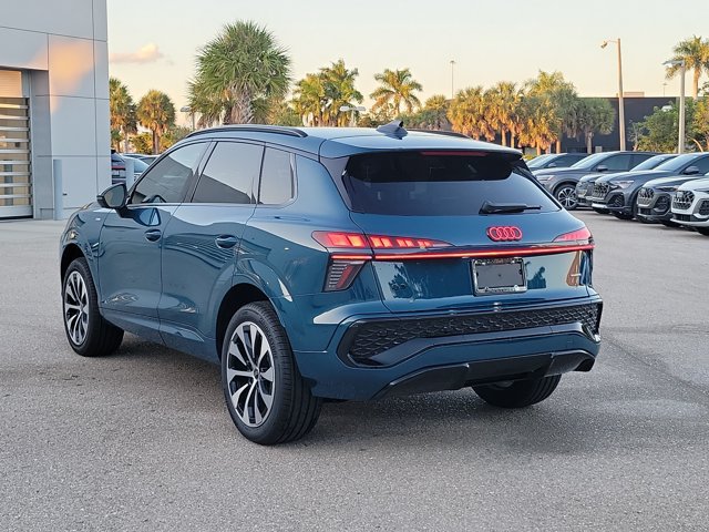 New 2026 Audi Q3 quattro 2.0T AWD/4WD image 4