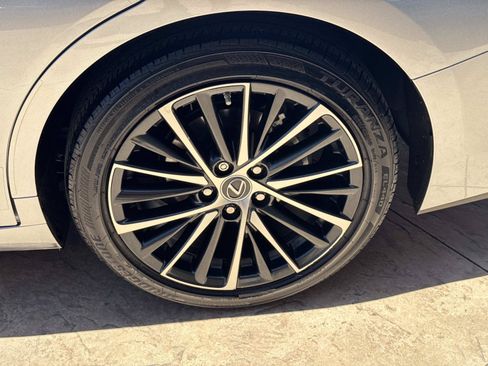 Used 2024 Lexus ES 350 w/ Premium Package FWD image 21