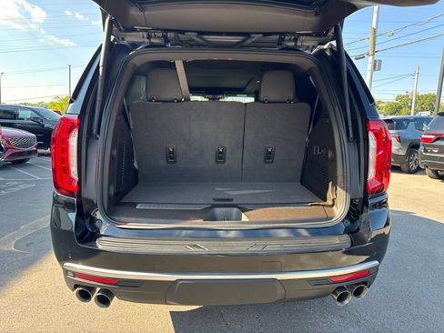 Used 2024 GMC Yukon Denali w/ Advanced Technology Package AWD/4WD image 30