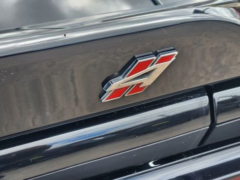 Used 2022 Dodge Challenger GT image 12