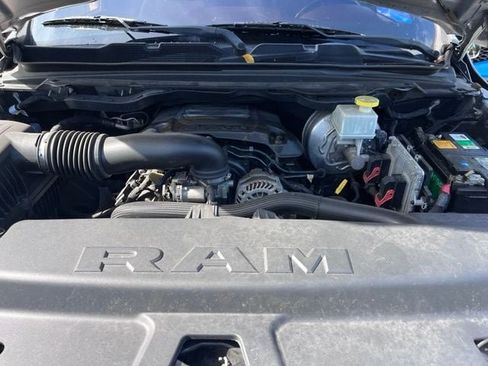 Used 2019 RAM 1500 Big Horn AWD/4WD image 5