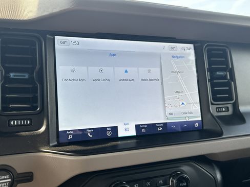 Used 2022 Ford Bronco Wildtrak image 16