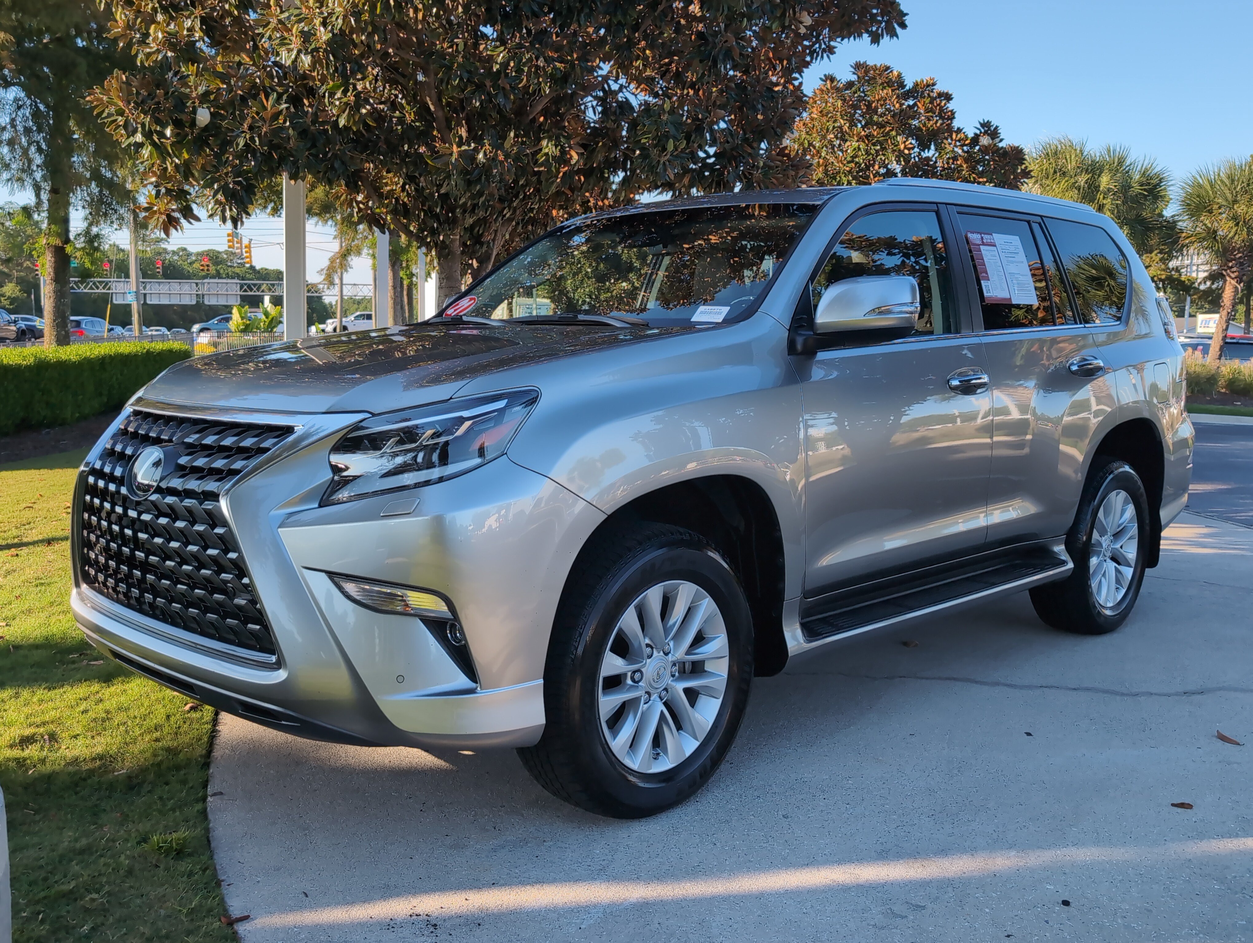 Used 2021 Lexus GX 460 Premium AWD/4WD image 5