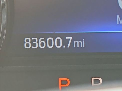 Used 2022 Ford Explorer Limited image 13