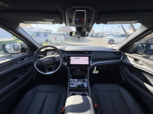 New 2026 Jeep Grand Cherokee Limited w/ Limited Altitude Package image 9