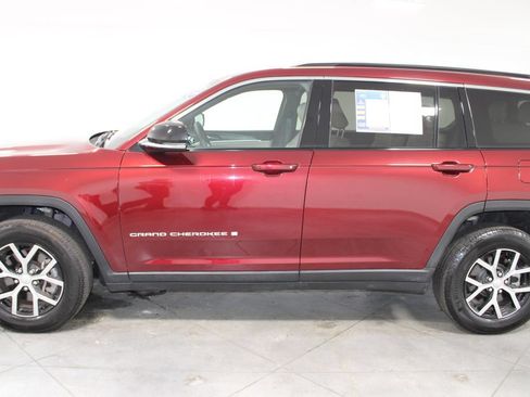 Used 2024 Jeep Grand Cherokee L Limited AWD/4WD image 6