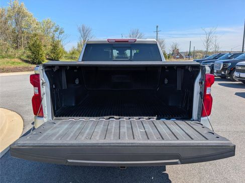 Used 2022 Chevrolet Silverado 1500 RST w/ Convenience Package II AWD/4WD image 13