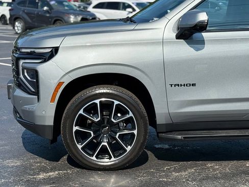 Used 2025 Chevrolet Tahoe RST w/ Comfort Package AWD/4WD image 2