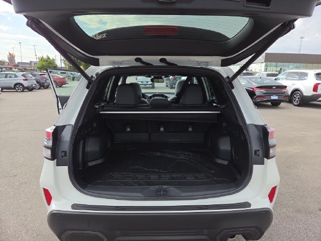 Used 2026 Subaru Forester Limited AWD/4WD image 28