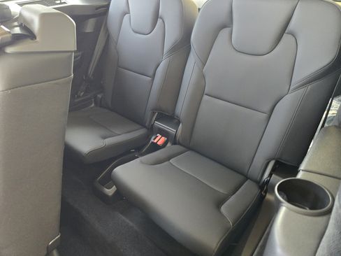 Used 2025 Volvo XC90 T8 Plus w/ Protection Package Premier image 37