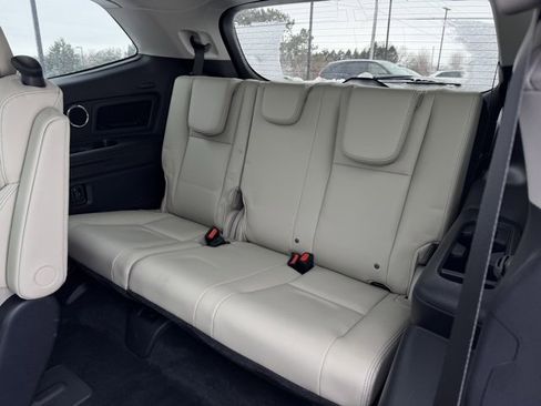 Used 2024 Subaru Ascent Limited w/ Technology Package image 13